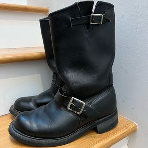 Carolina engineer boots women’s 9 black leather